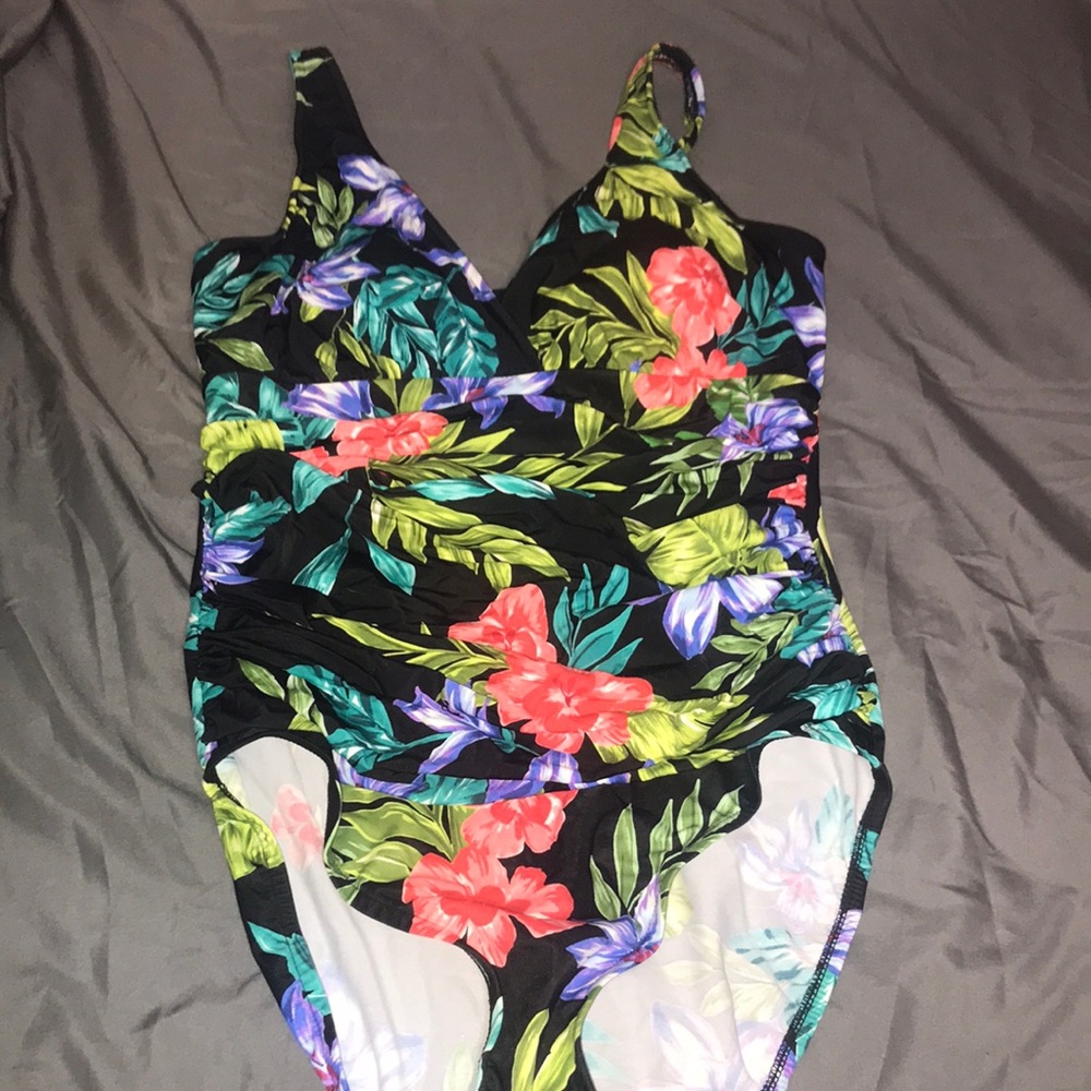 New Ruby Ribbon Fuji swimsuit size 12
